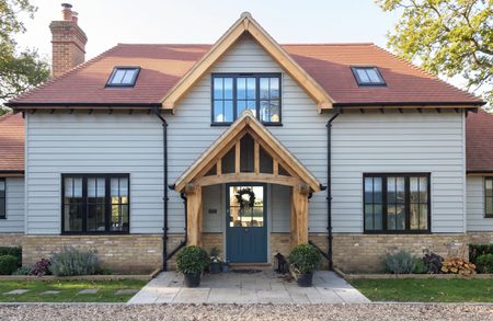 Oak Porch Hero