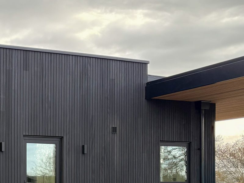 Thermo Ayous Black Cladding 4