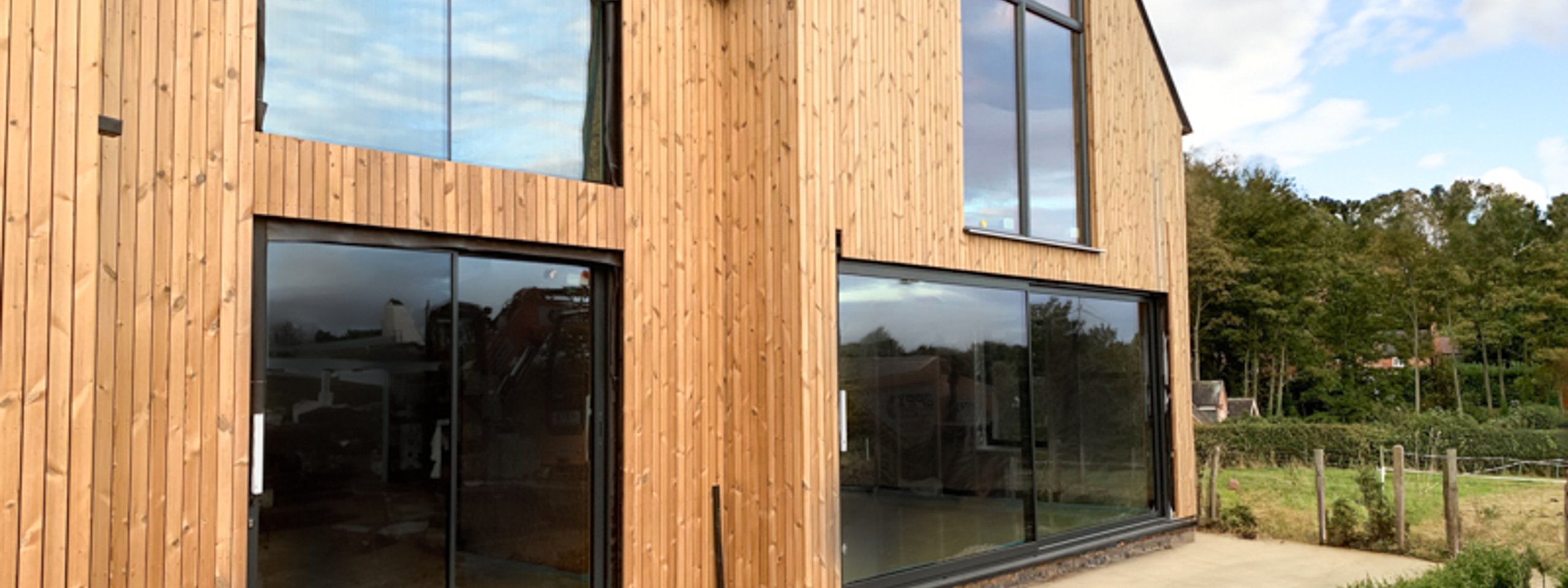 Vertical vs. Horizontal Timber Cladding: Which Is Best?