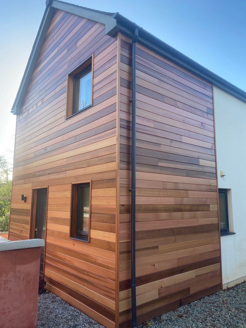 Western Red Cedar semi transparent 2