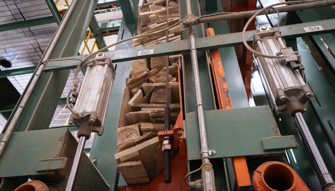 Automated sorting bins