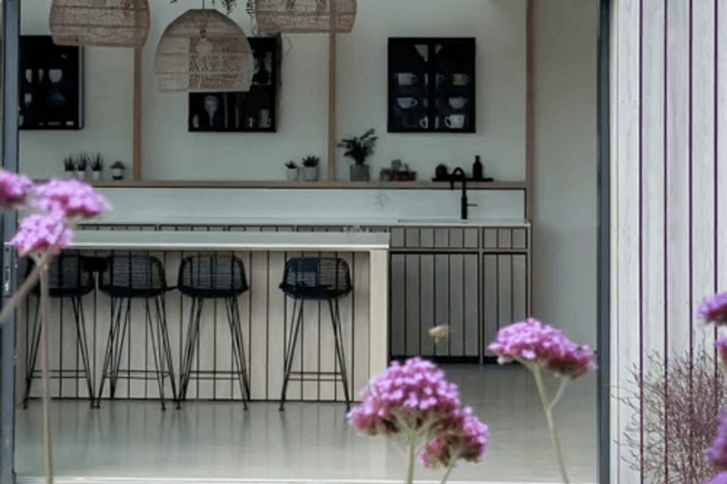 Grey ‘Weathered’ Cedar & Larch Wood Cladding: Design Trend