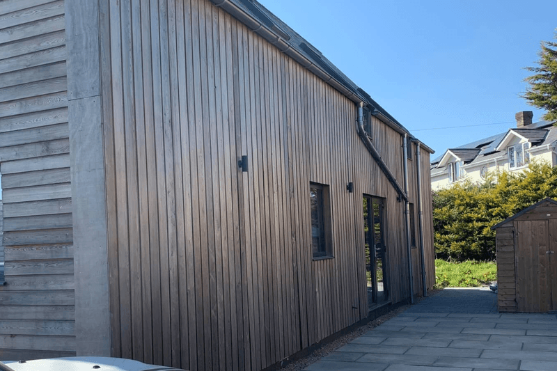 Larch vs. Cedar Cladding: Appearance, Durability & Cost